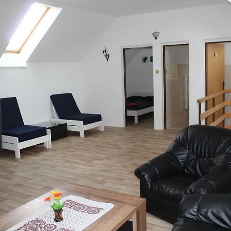 Apartman Rapotin, Jesenicka 296, 3Km Od Termalniho Parku Velke Losiny Luaran gambar
