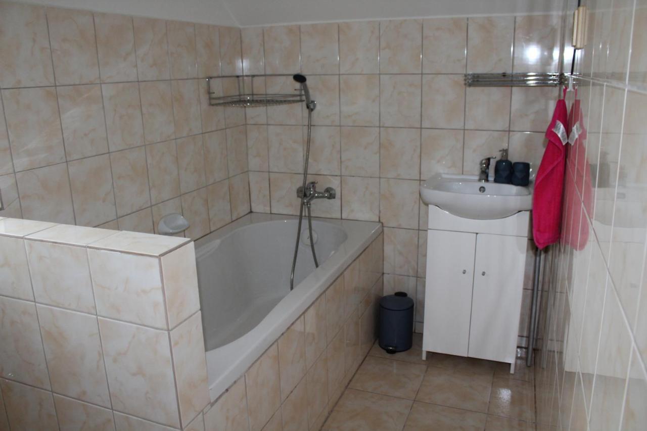 Apartman Rapotin, Jesenicka 296, 3Km Od Termalniho Parku Velke Losiny Luaran gambar
