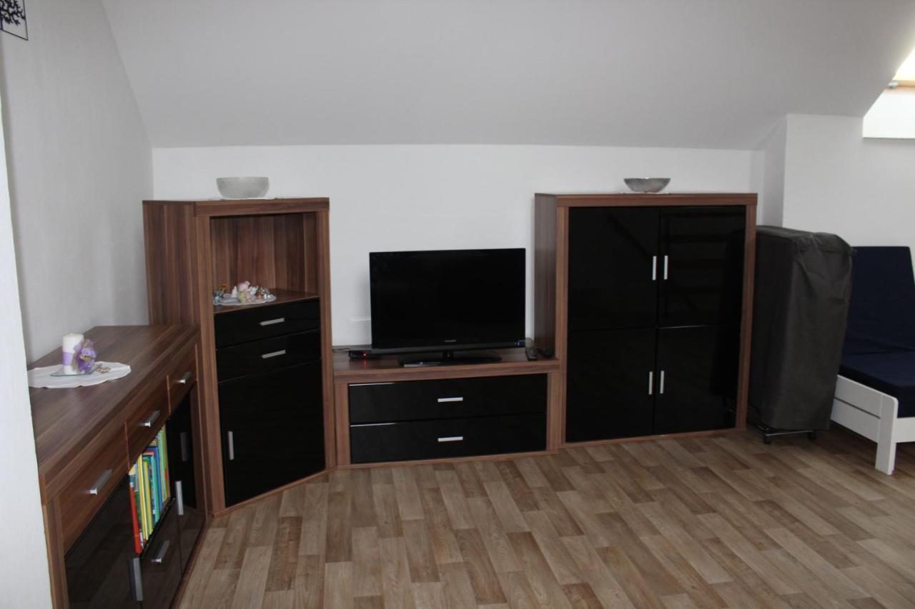 Apartman Rapotin, Jesenicka 296, 3Km Od Termalniho Parku Velke Losiny Luaran gambar